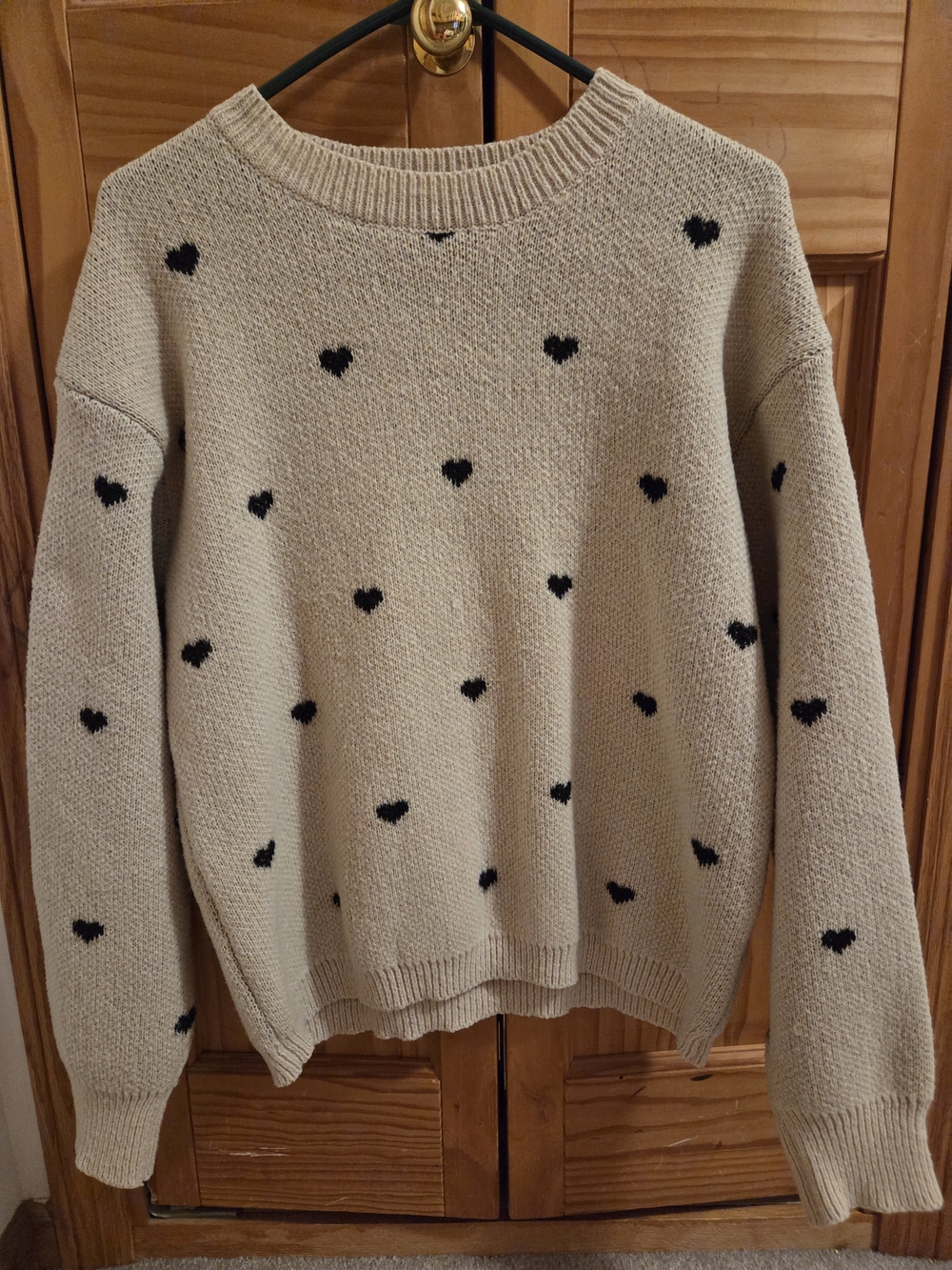 🌻 3/$20 Deal!! Heart Pattern Crewneck Sweater in Beige